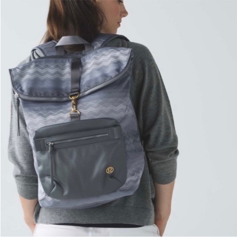Lululemon Athletica Kickin’ It Grey Zig Zag Backpack with Roll-Top Closure